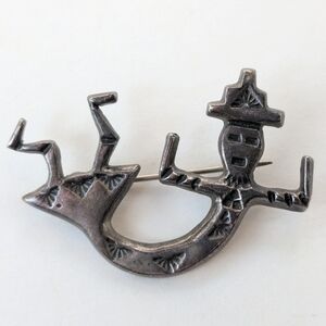 Vintage Sterling Silver Taxco Mexico Yeii Design Brooch- Signed & Numbered